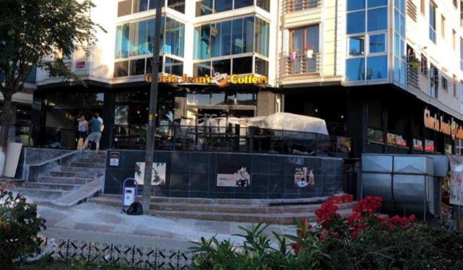 Gloria Jean's